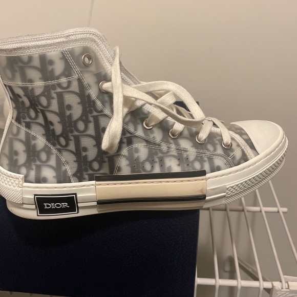 Good as new has box no sole in shoes worn 3 times - Picture 4 of 6